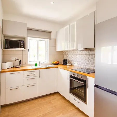 Old Town 1br - 350m From Pool Ac Wi-fi شقة *